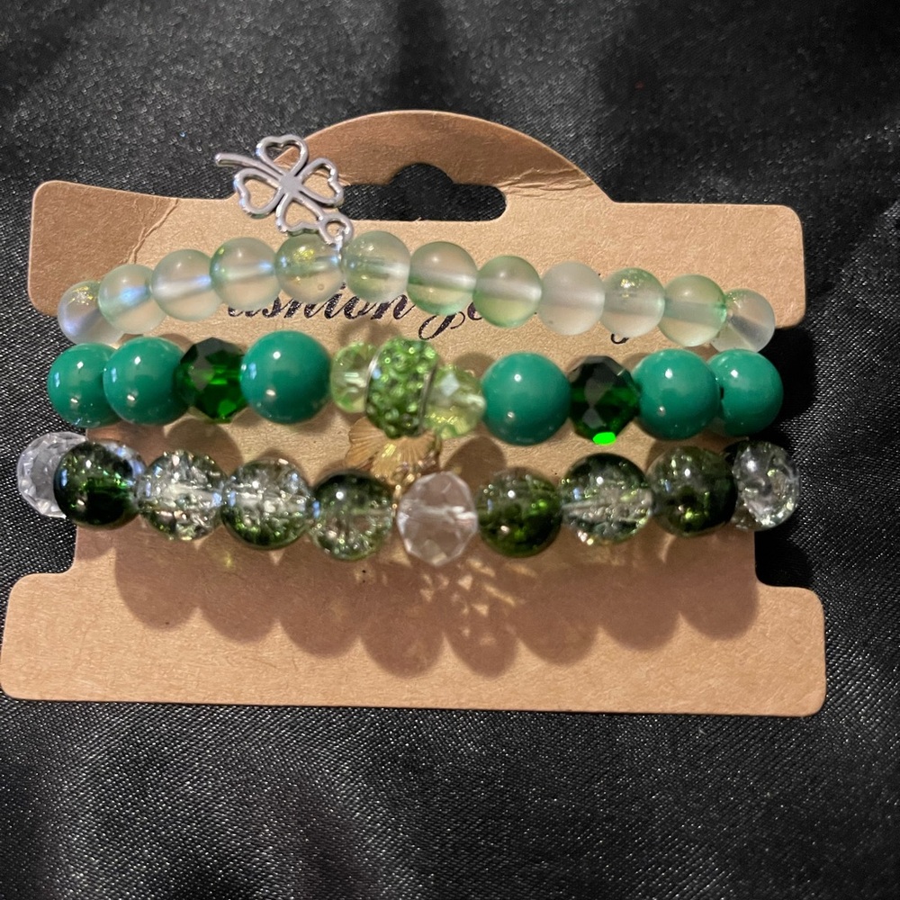 St Patrick’s Bracelet Set - Picture 4 of 7